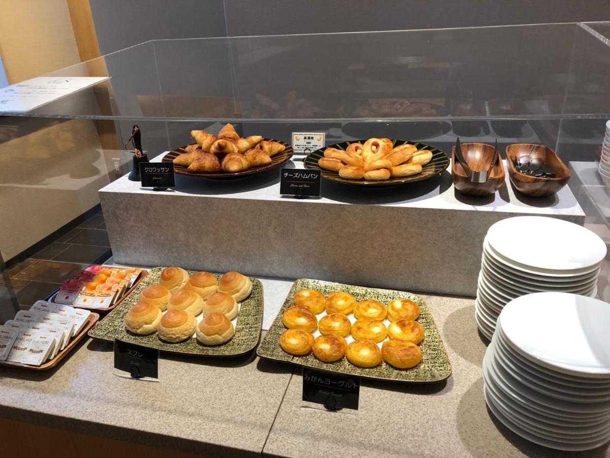 Hotel Via Shinkansen-guchi