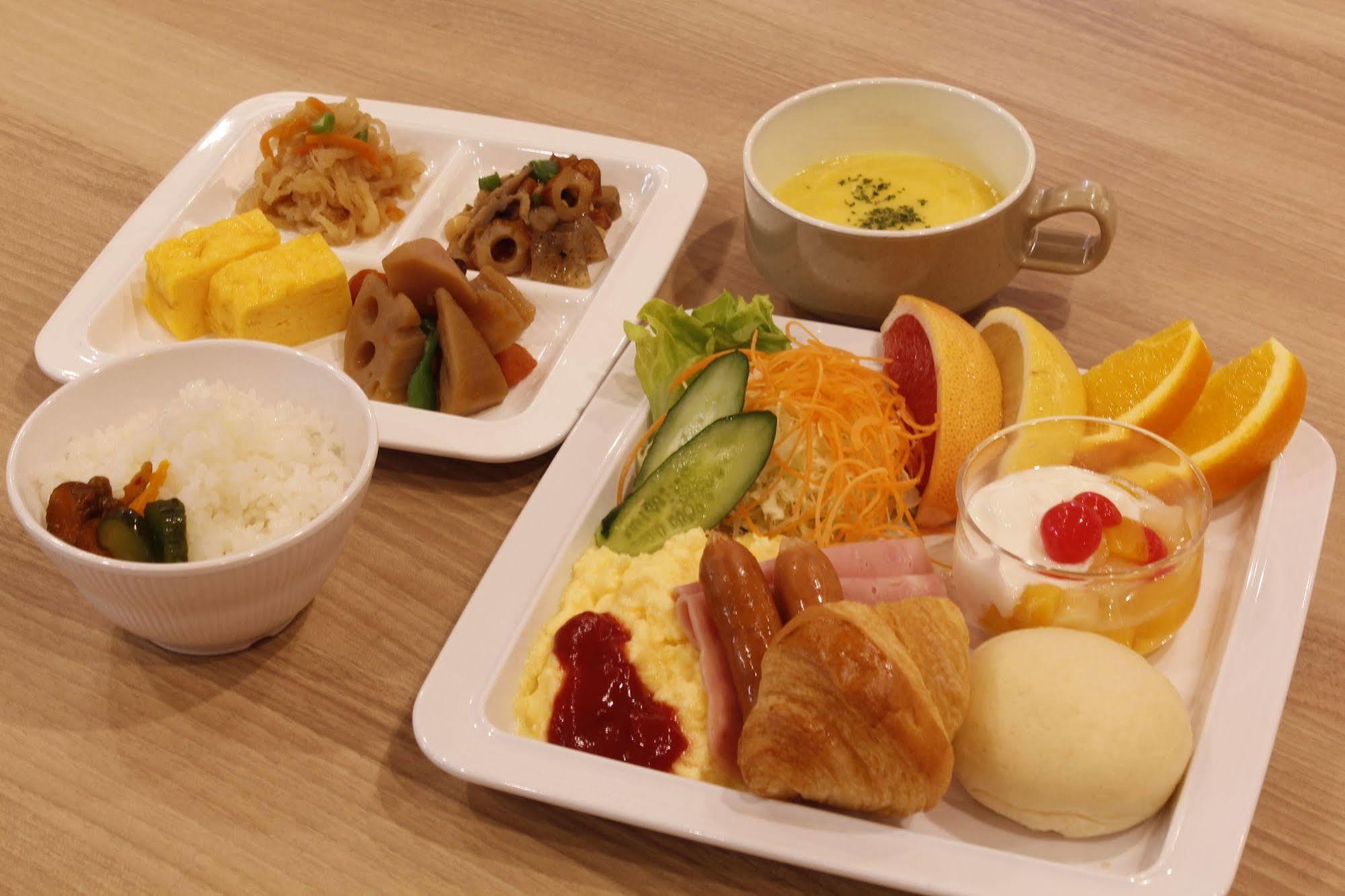 ヴィアイン名古屋新幹線口 3* 名古屋市